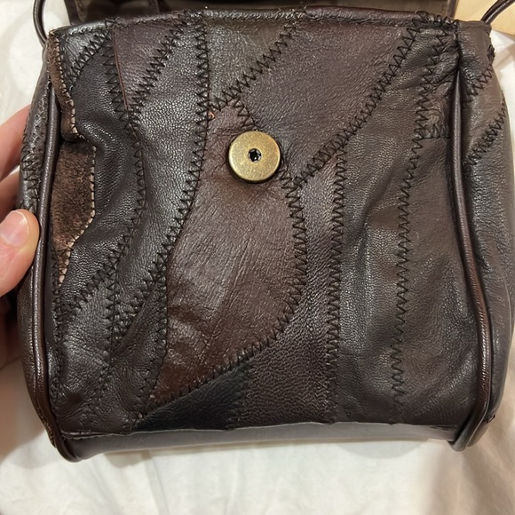 VINTAGE PATCHWORK BROWN GENUINE LEATHER CROSSBODY WITH ORIGINAL TAGS - Picture 2 of 13